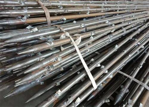 广华办事处管棚钢花管加工